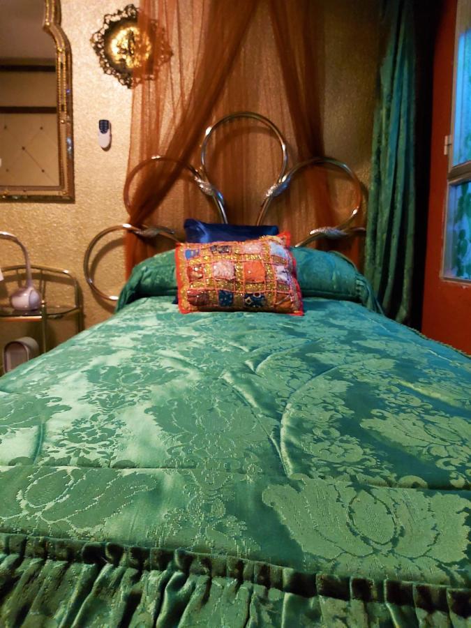 Alicante Room And Gayfriendly المظهر الخارجي الصورة