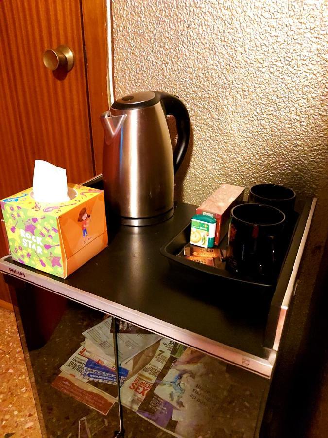 Alicante Room And Gayfriendly المظهر الخارجي الصورة